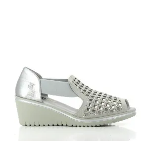24 Hrs 23561 Grey Low Heel Sandals