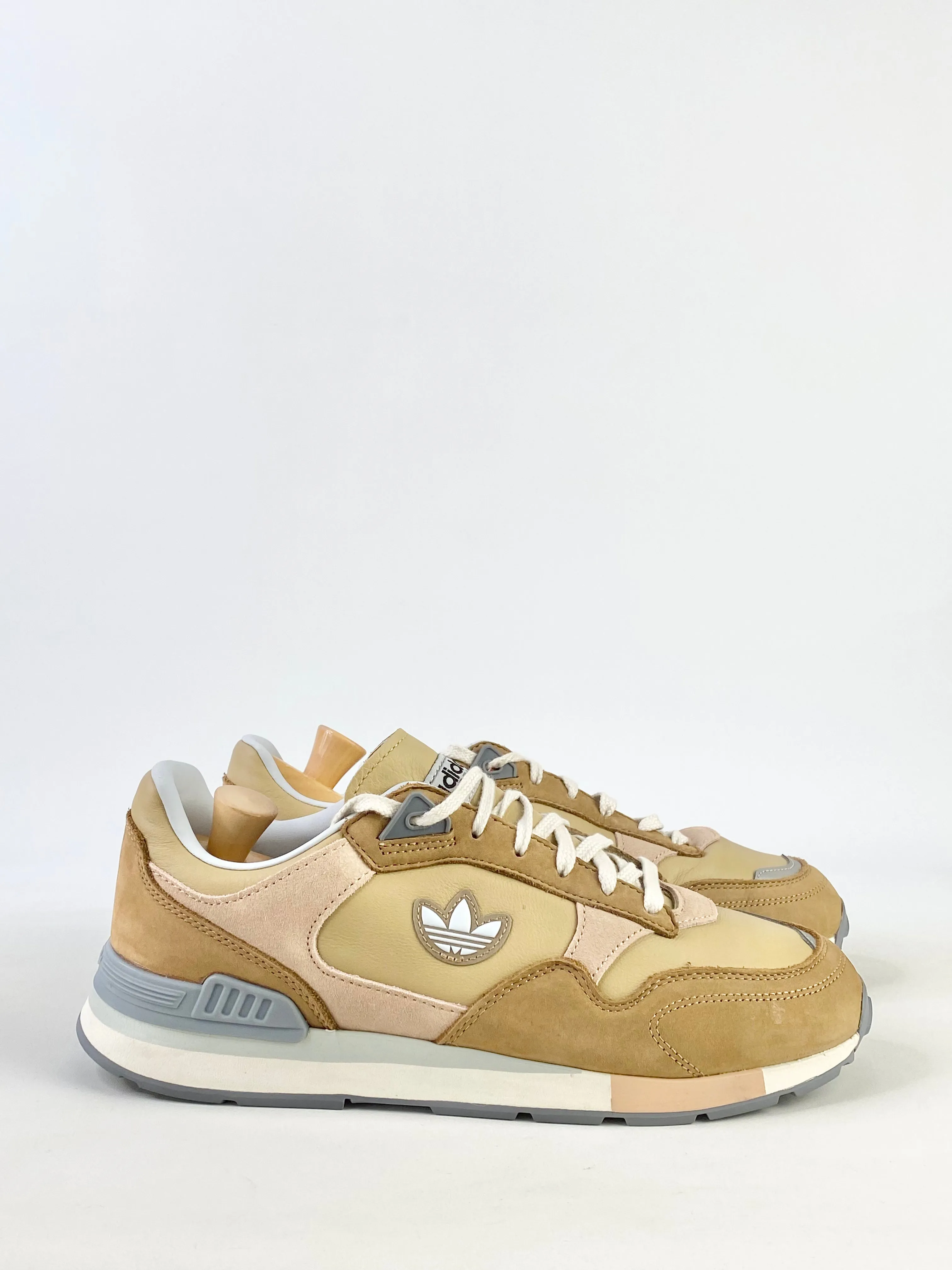 Adidas Trezoid Beige & Ash Pearl Sneakers - EU43.5