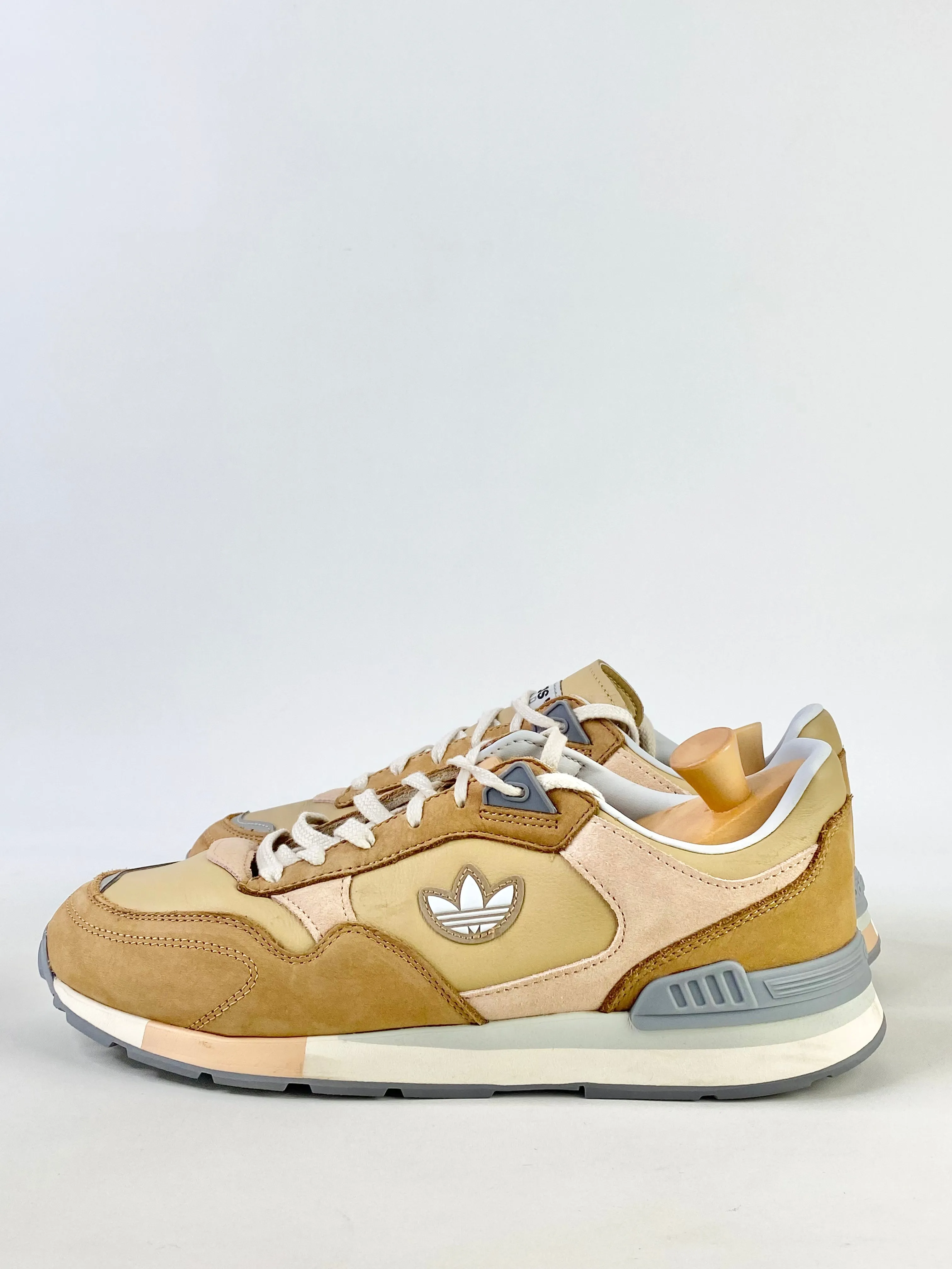 Adidas Trezoid Beige & Ash Pearl Sneakers - EU43.5
