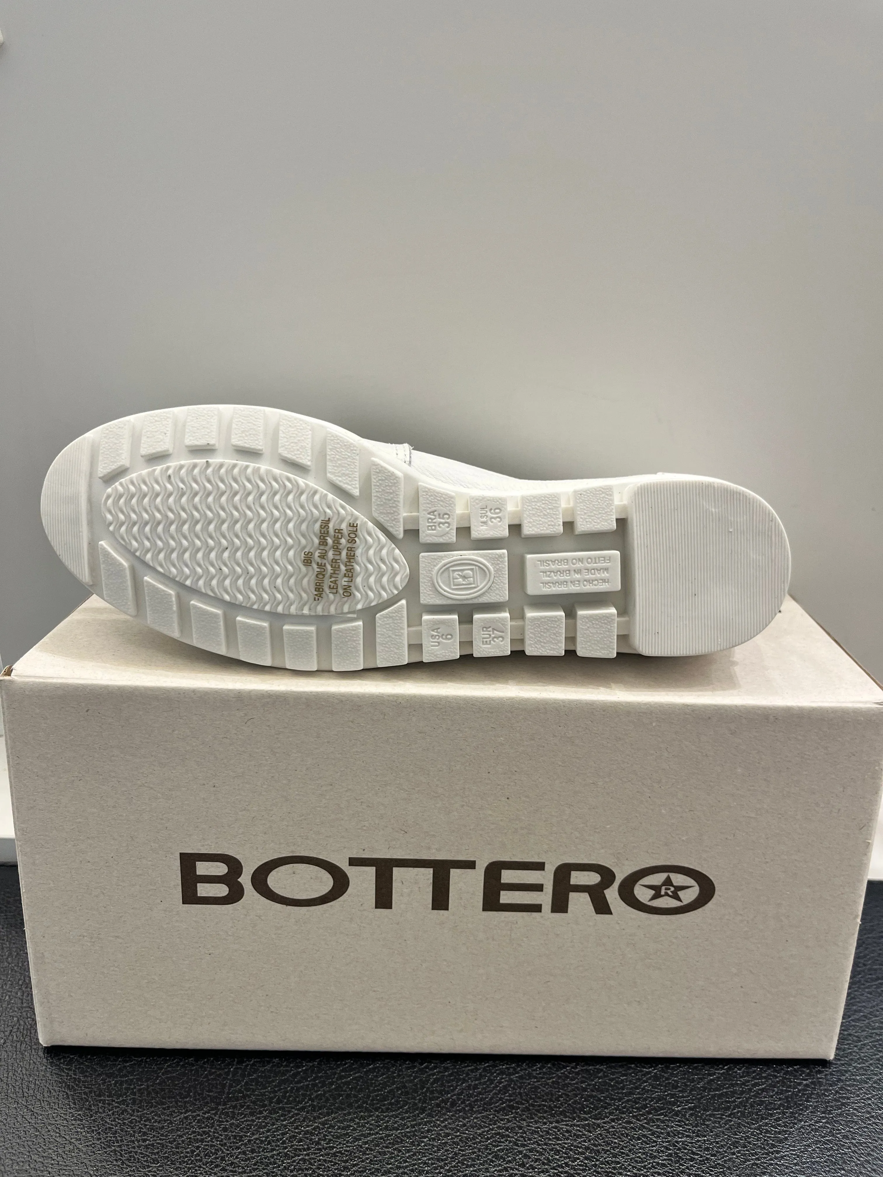 Bottero Women's Ibis Slip On Loafers- White