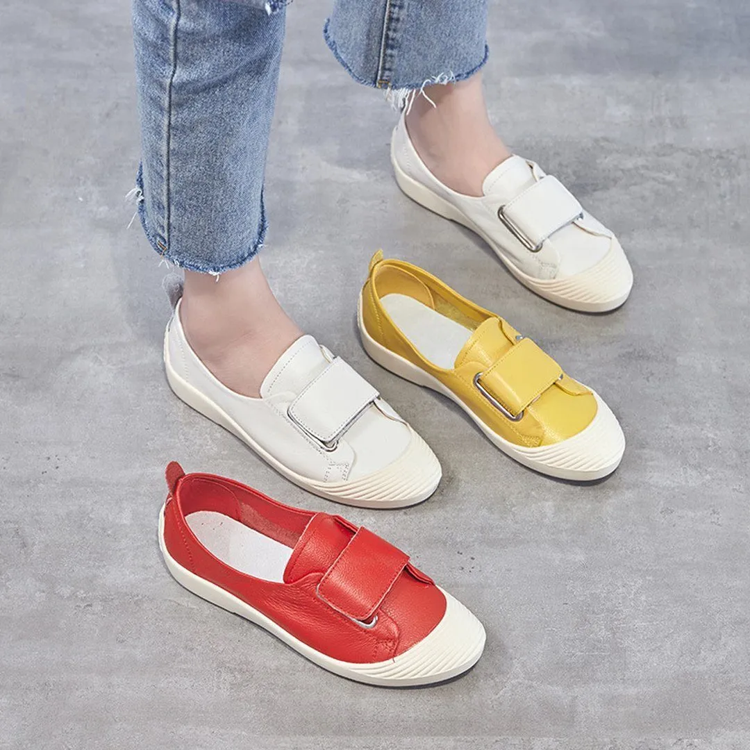 Classic comfortable casual sneakers