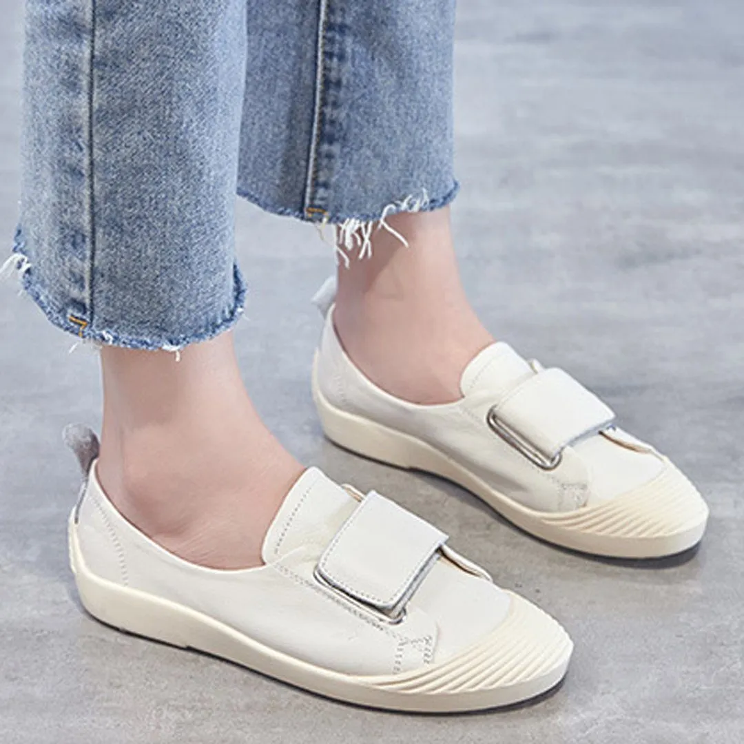 Classic comfortable casual sneakers