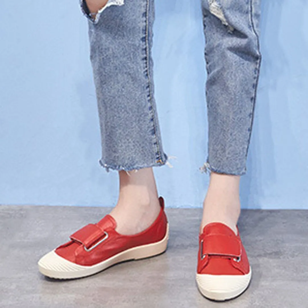 Classic comfortable casual sneakers