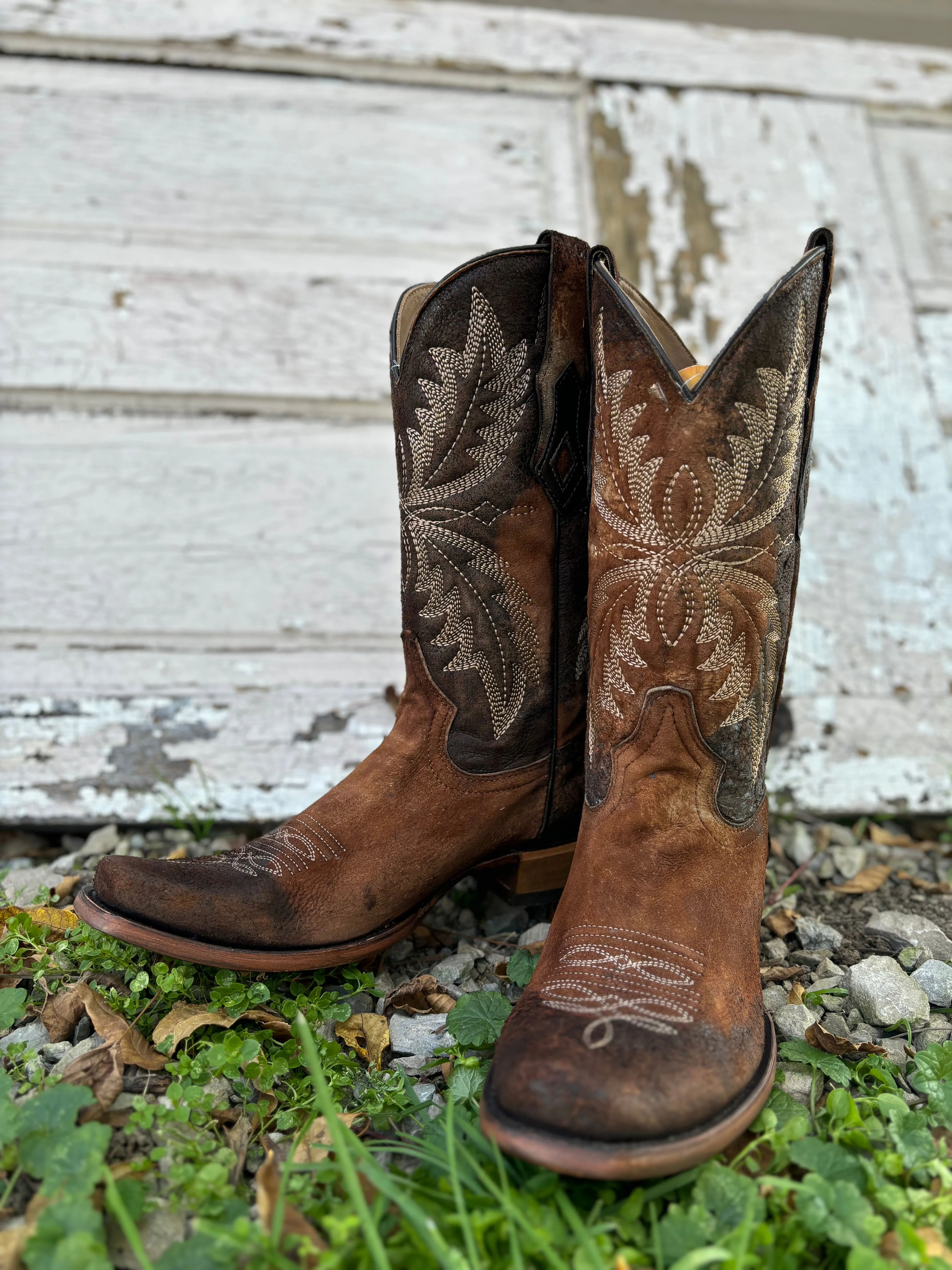 Corral Men's Chocolate Lamb Leather Embroidered Narrow Square Toe Cowboy Boots C4023