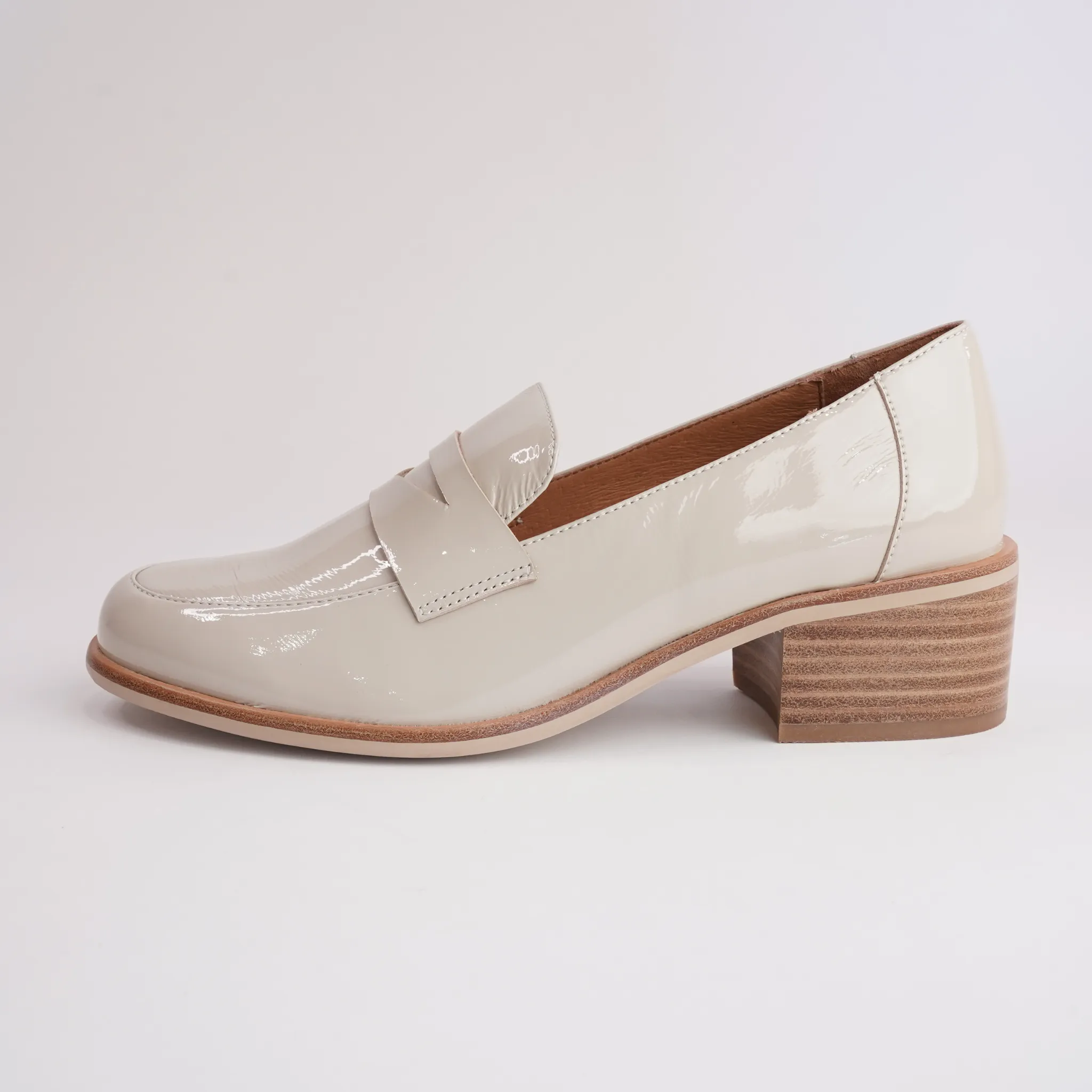 Stiller Nude Patent Leather Heeled Loafers