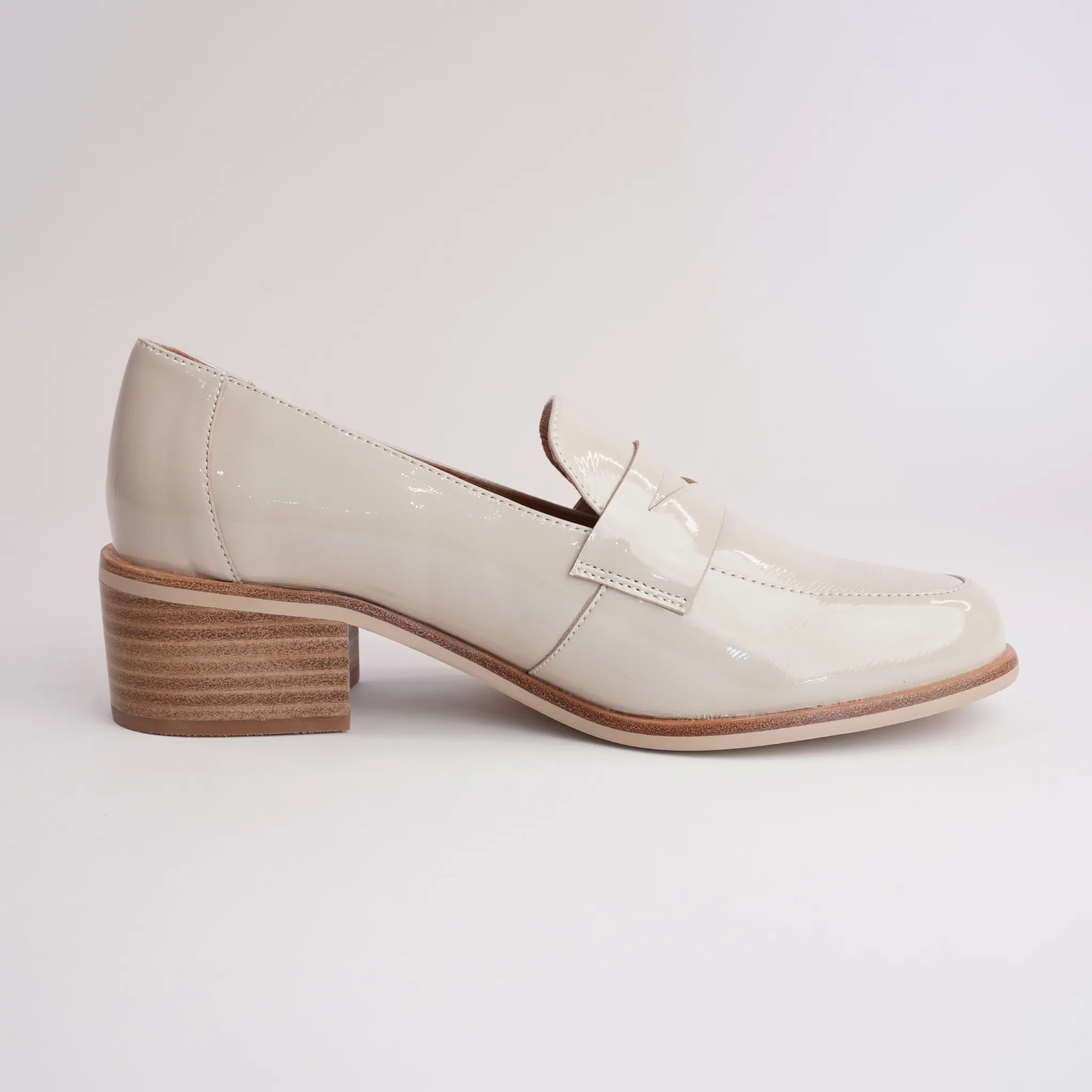 Stiller Nude Patent Leather Heeled Loafers