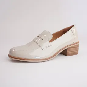Stiller Nude Patent Leather Heeled Loafers