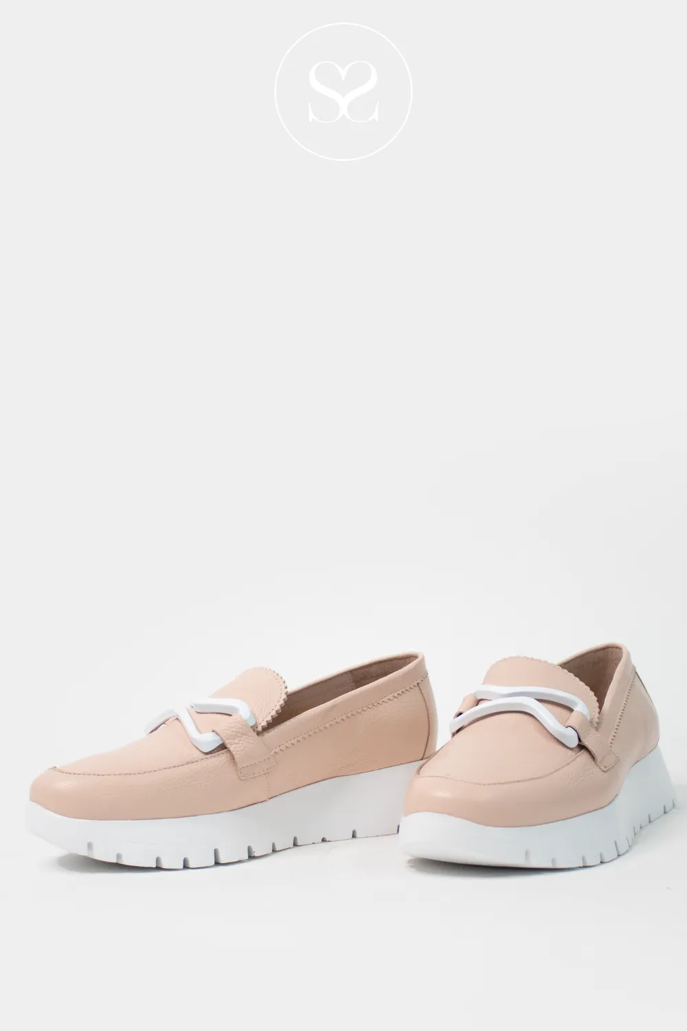 WONDERS A-2480 NUDE LEATHER WEDGE LOAFERS